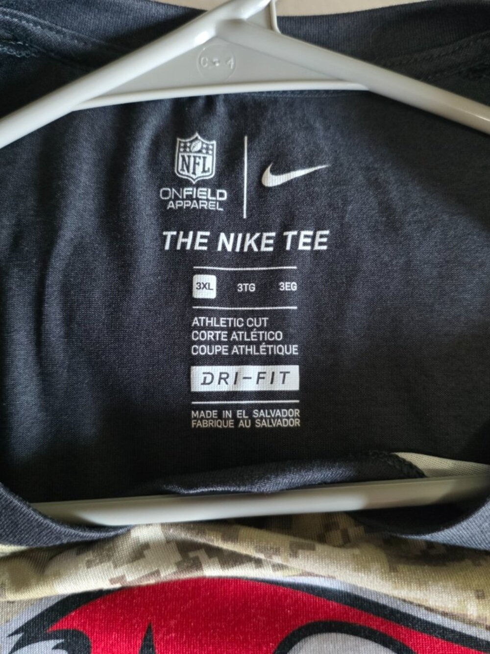 Nike NFL Tampa Bay Buccaneers Salute to Service Camo Dri-Fit Tee 3XL - Picture 2 of 3